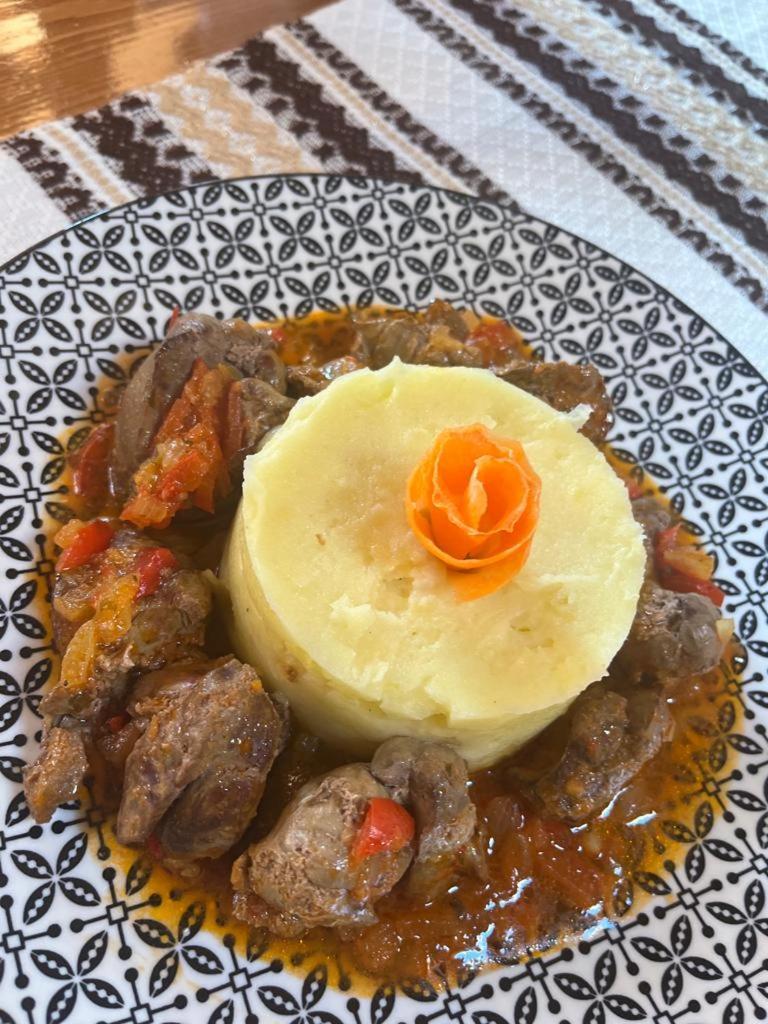 Pensiunea Mireasma Bucovinei Crucea Esterno foto